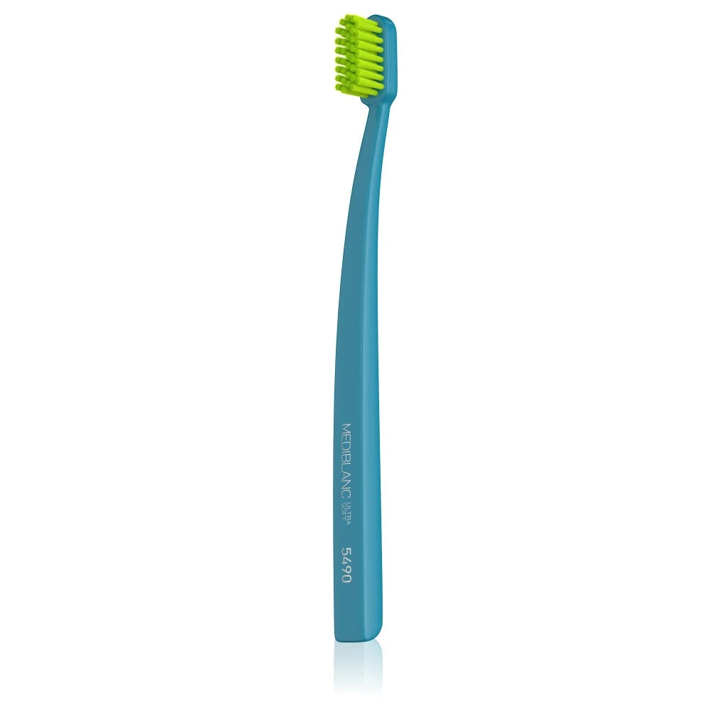 MEDIBLANC 5490 Ultra Soft Toothbrushes 4-Pack toothbrush